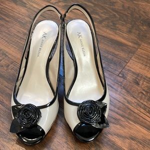 Anne Klein sling back heels